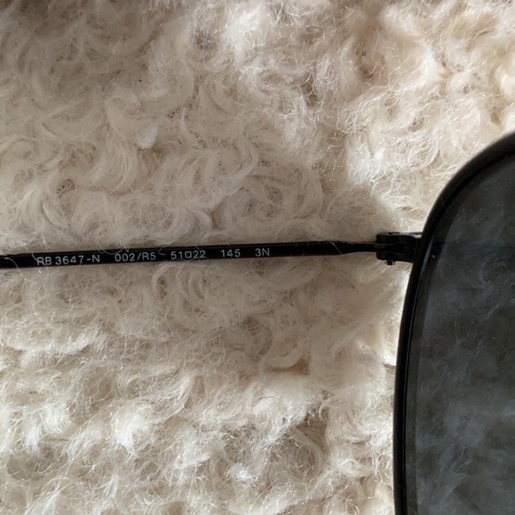 Ray Ban round black sunglasses​ - Picture 4 of 7